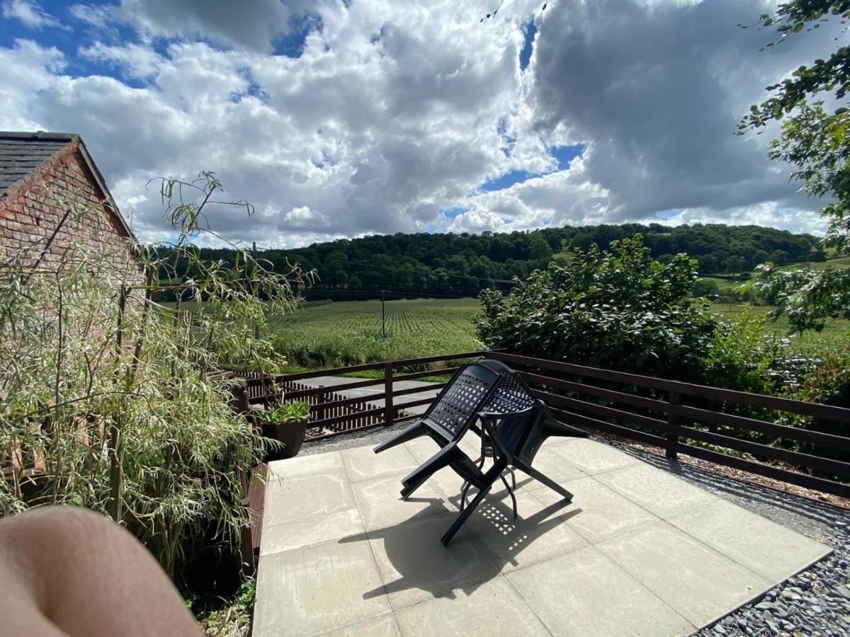 Robyns Nest, Self Catering Cottage Welshpool Exteriér fotografie