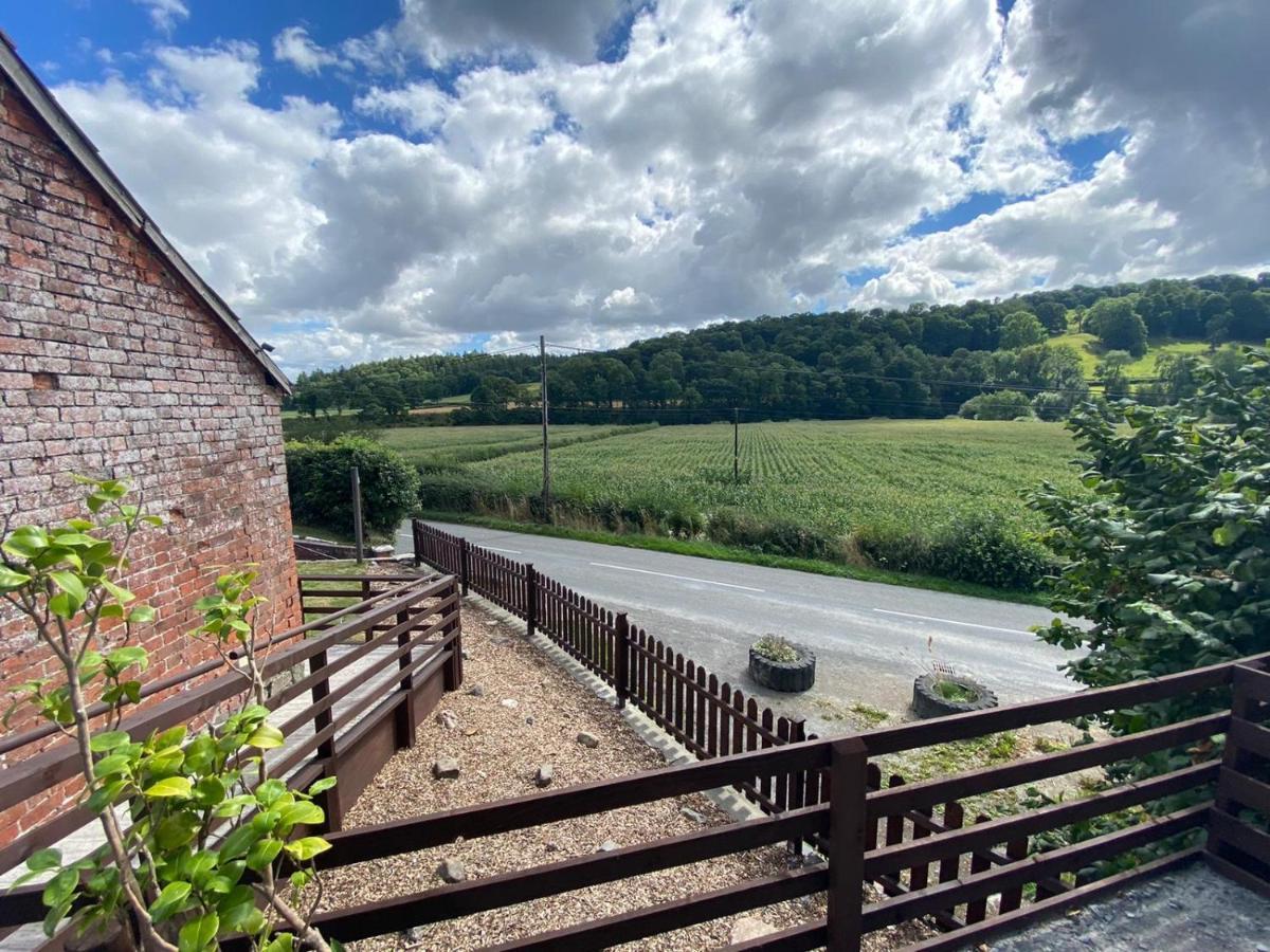 Robyns Nest, Self Catering Cottage Welshpool Exteriér fotografie